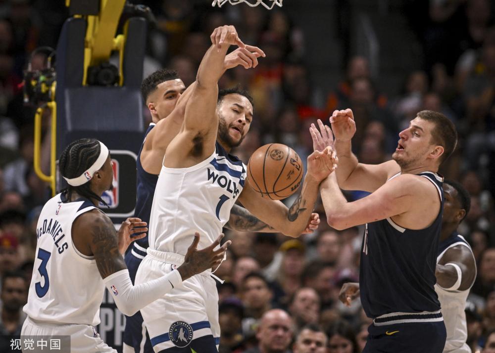 同时在边路 同时在边路