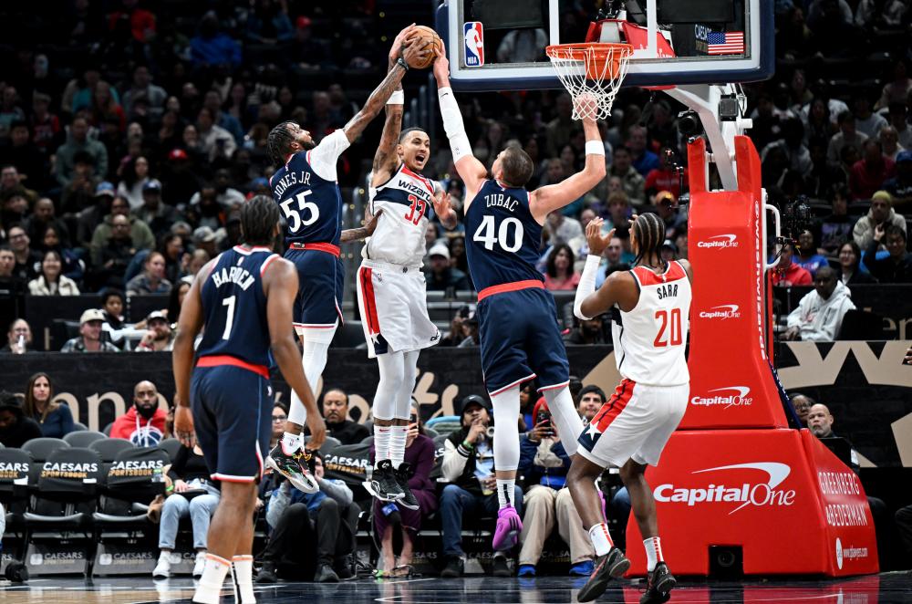 前锋的射门 前锋的射门